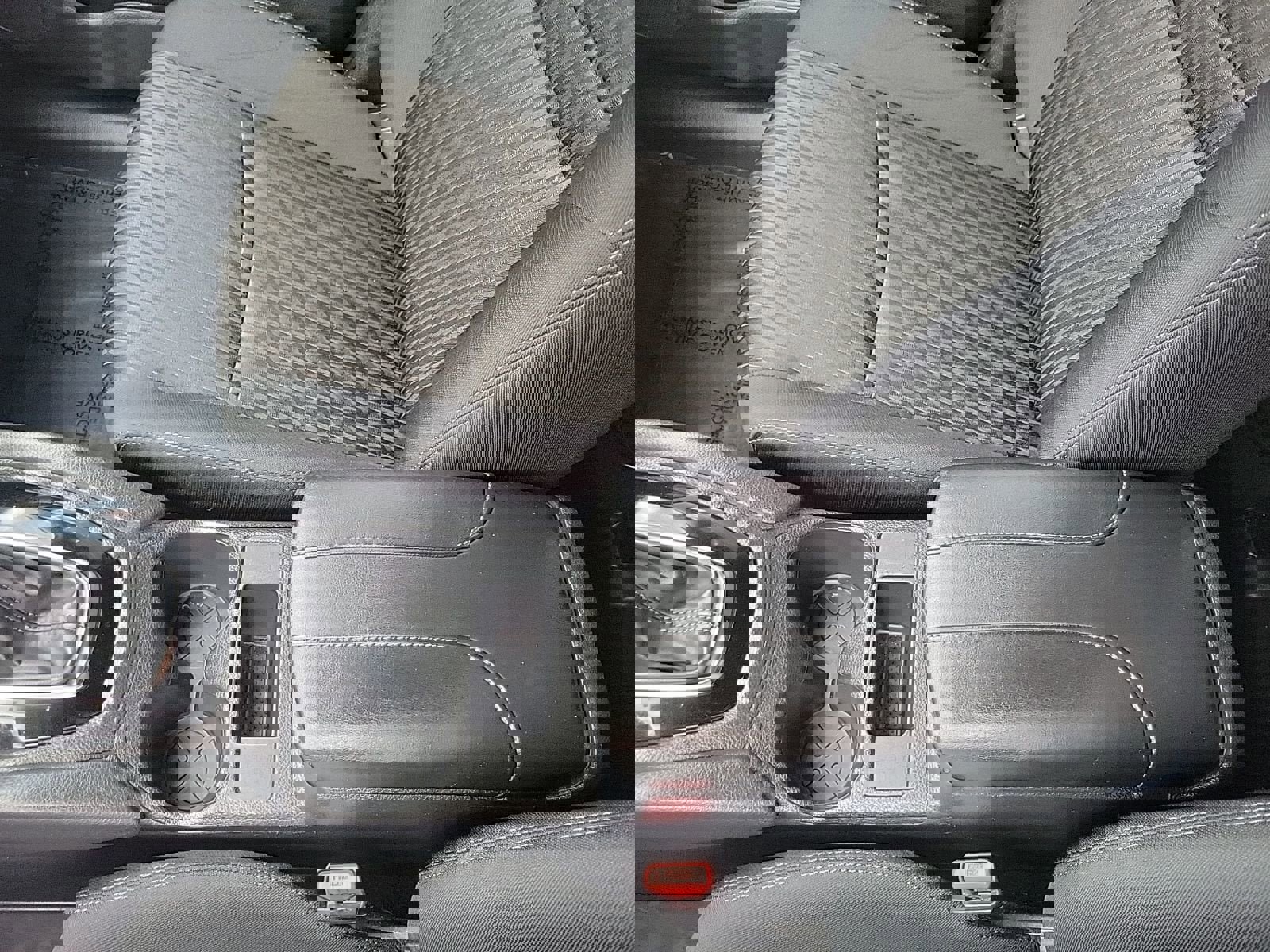 Used 2017 Nissan Rogue S image 42