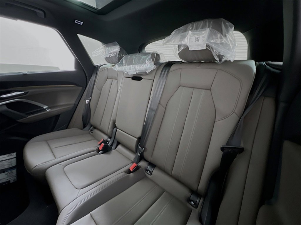 New 2025 Audi Q5 Premium Plus image 21