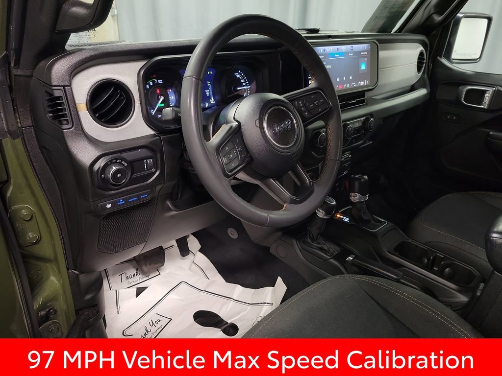 Used 2024 Jeep Wrangler Unlimited image 13