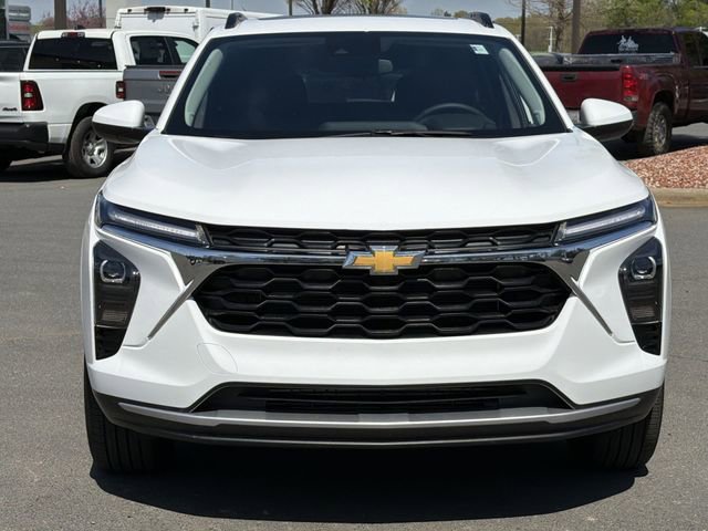 Used 2026 Chevrolet Trax LT w/ Sunroof Package image 16