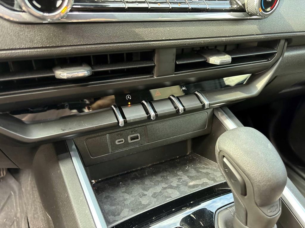 Used 2024 Chevrolet Colorado Trail Boss w/ Advanced Trailering Package image 22