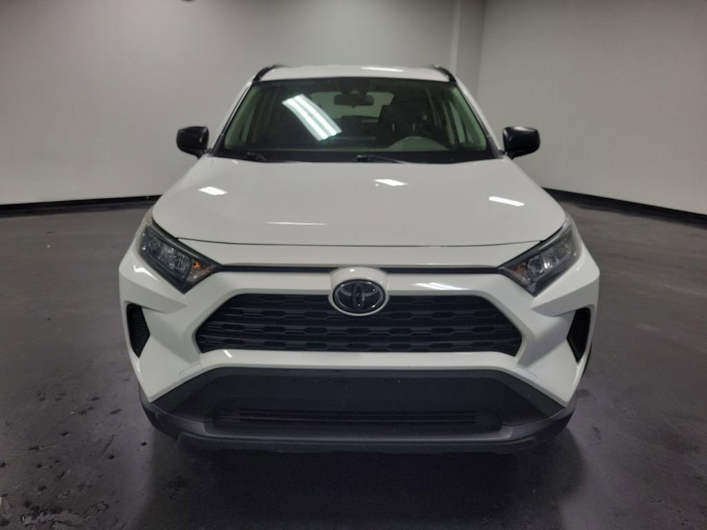 Used 2019 Toyota RAV4 LE w/ Carpet Mat Package image 2