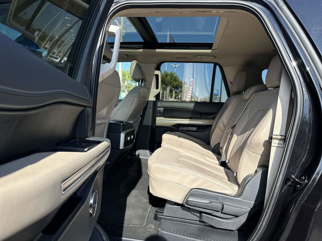 Used 2024 Ford Expedition Max Limited image 27