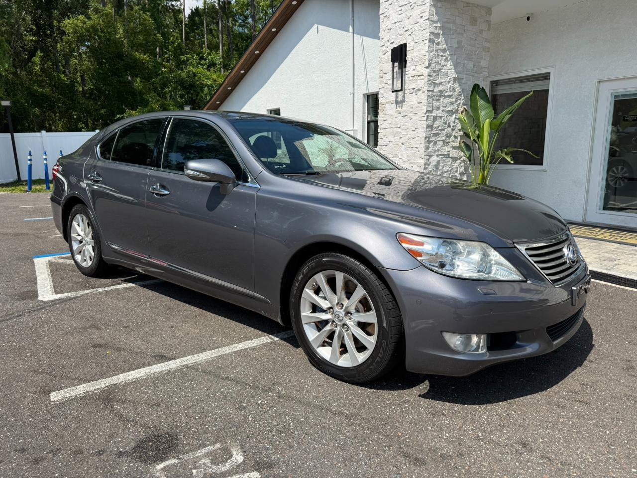 Used 2012 Lexus LS 460 AWD w/ Luxury Value Edition image 15