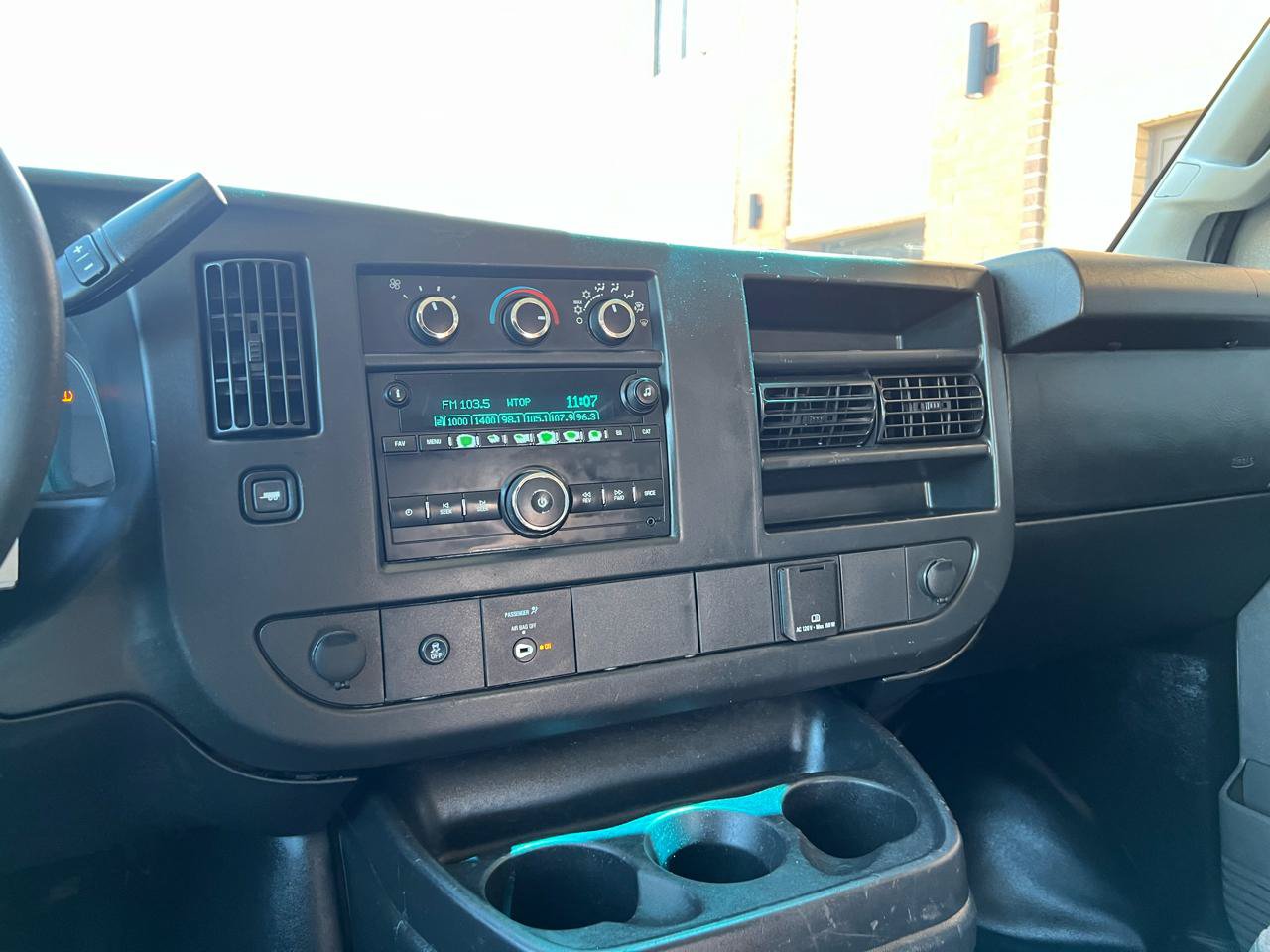 Used 2017 GMC Savana 2500 RWD image 34