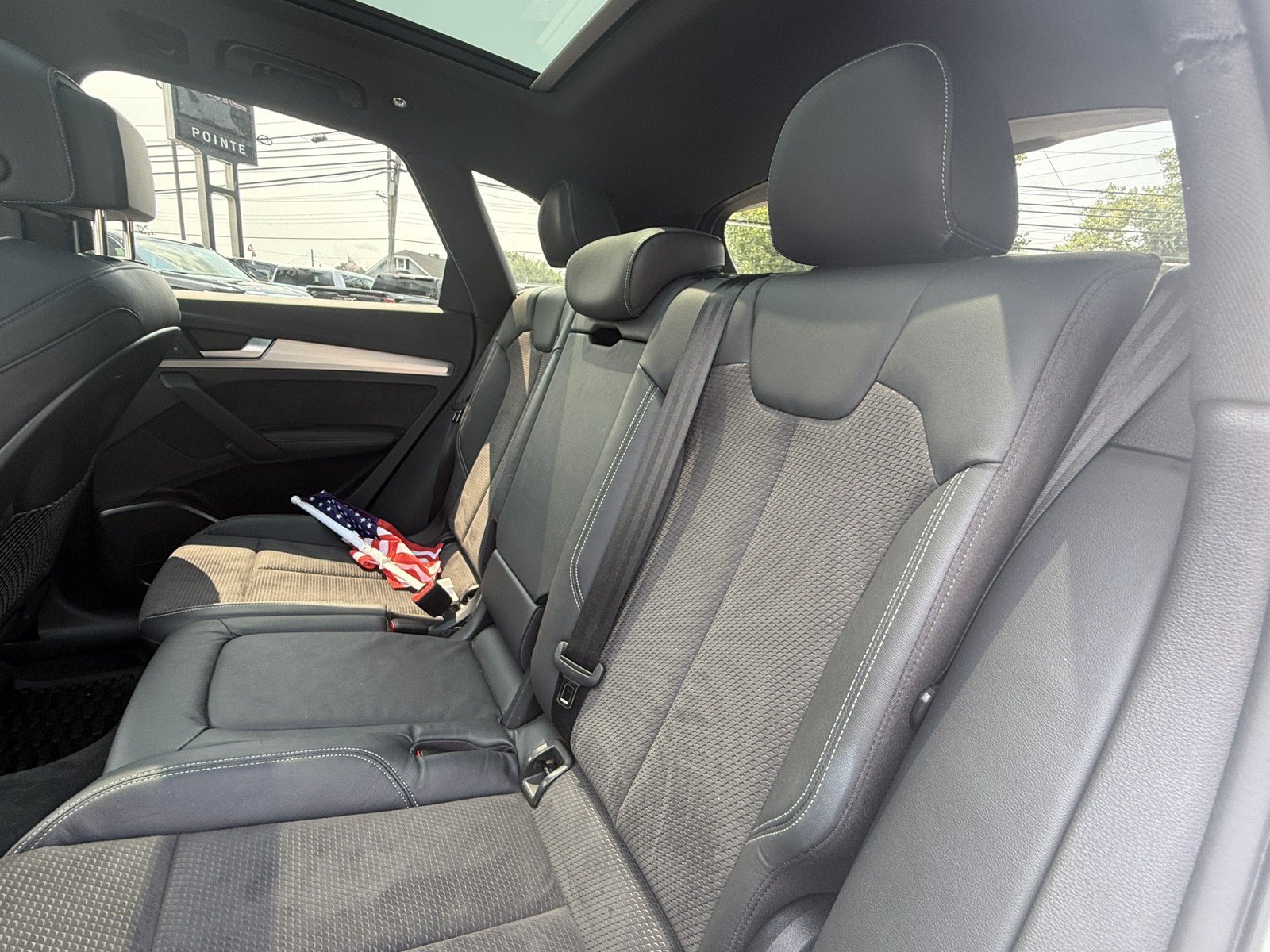 Used 2019 Audi SQ5 Premium Plus w/ Premium Plus Package AWD/4WD image 27