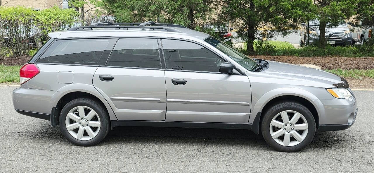 Used 2008 Subaru Outback 2.5i L.L. Bean AWD/4WD image 2