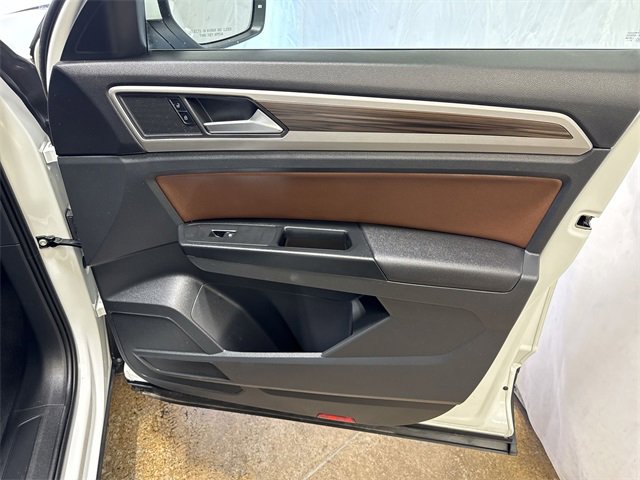 Used 2021 Volkswagen Atlas SE image 27