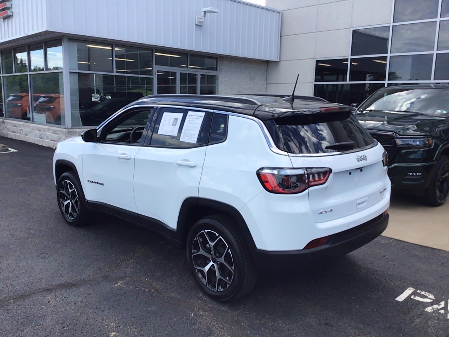 Certified 2026 Jeep Compass Limited AWD/4WD image 6