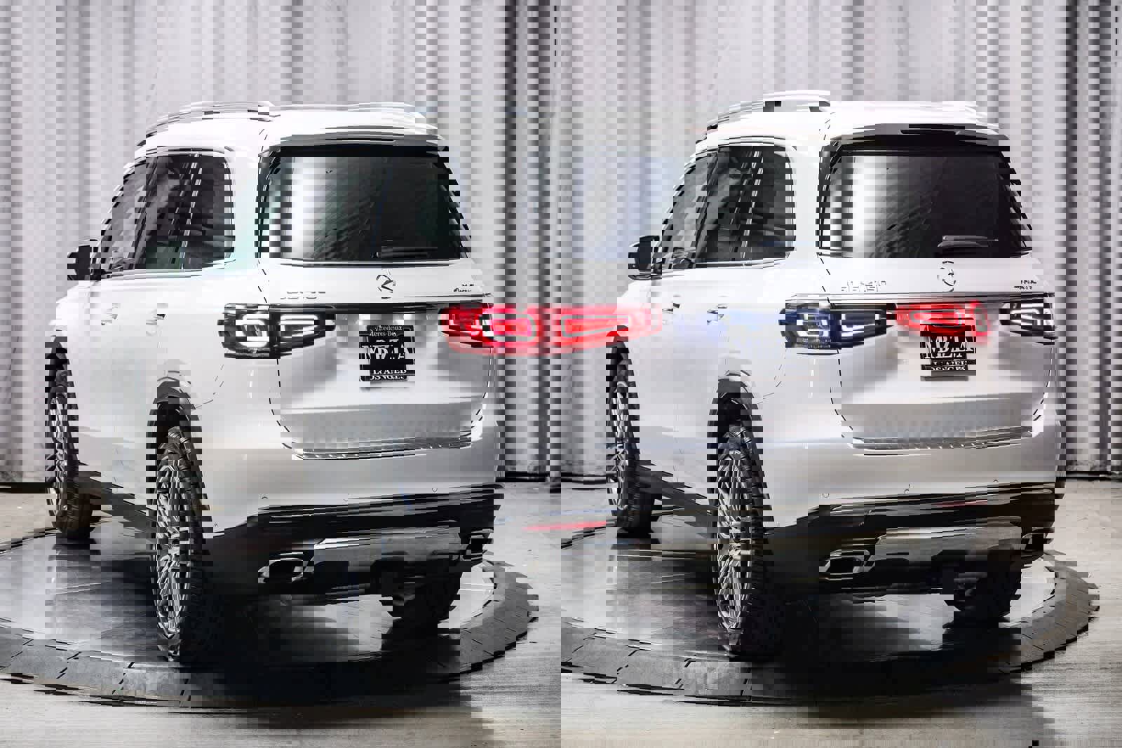 Certified 2023 Mercedes-Benz GLS 450 4MATIC image 2