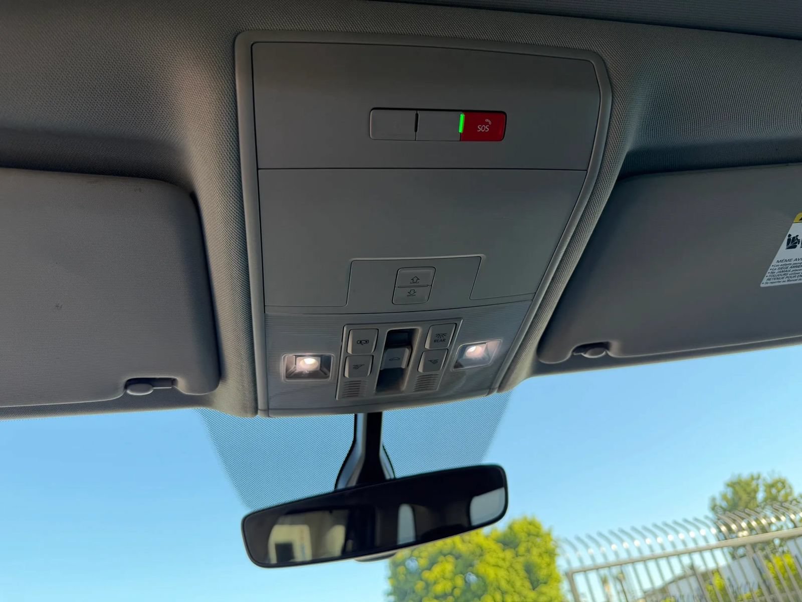 Used 2021 Volkswagen Atlas SE w/ Panoramic Sunroof Package FWD image 44