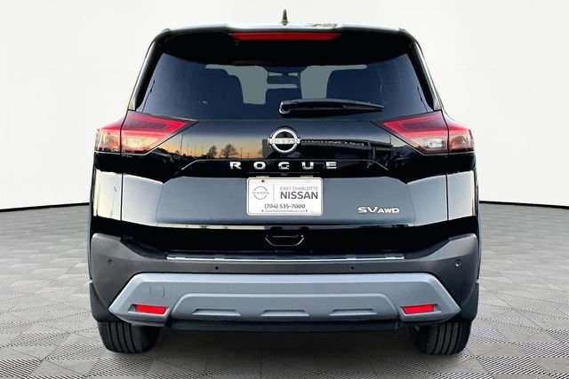 Used 2023 Nissan Rogue SV image 6