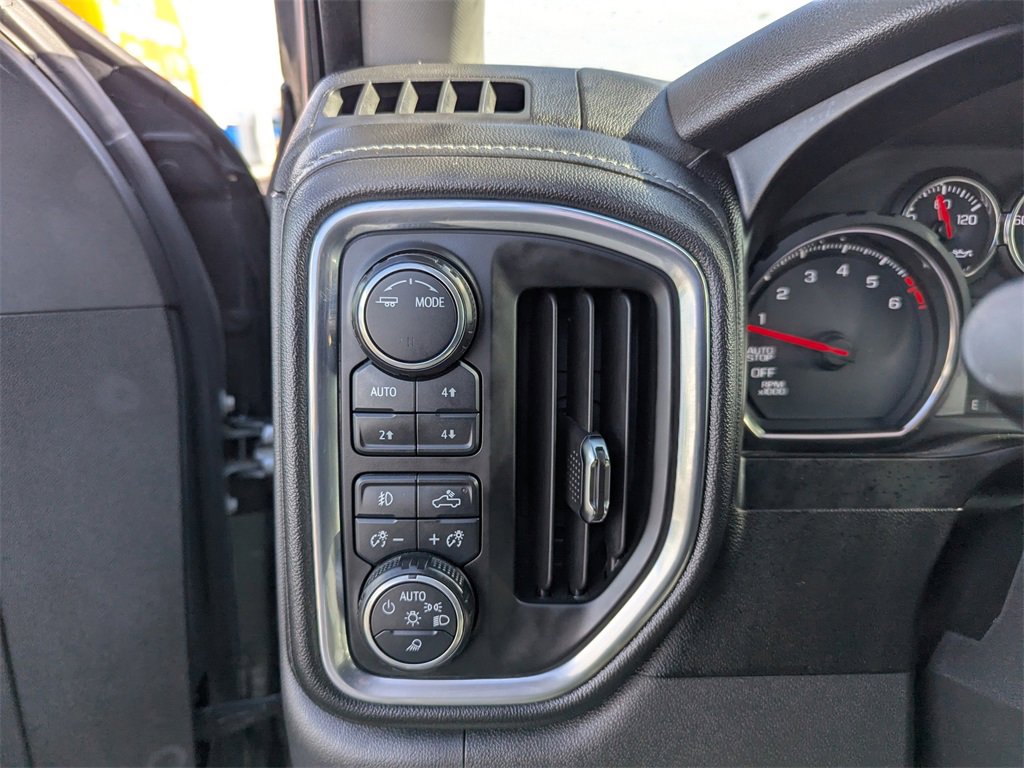 Used 2020 Chevrolet Silverado 1500 LT Trail Boss image 14