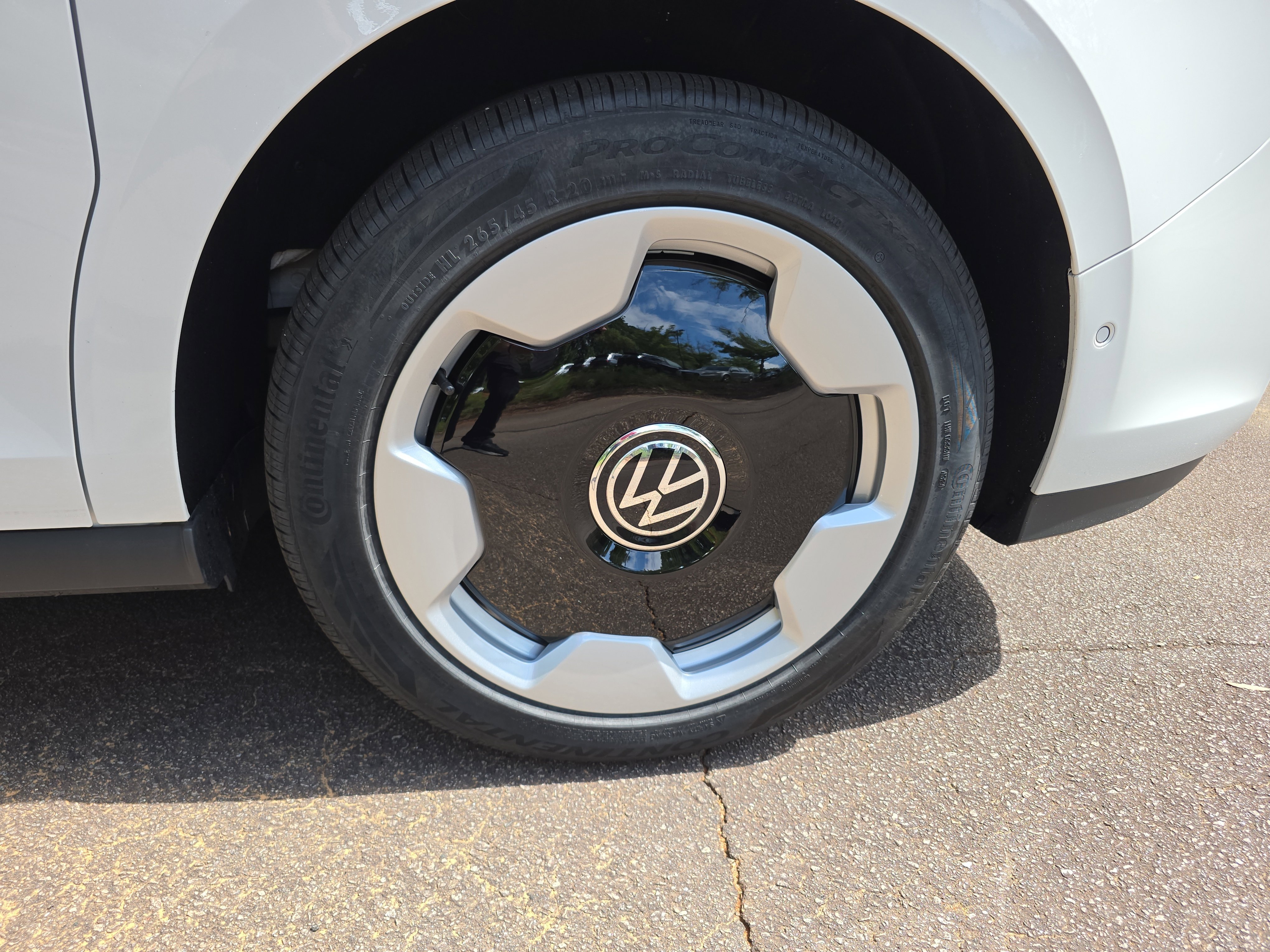 New 2025 Volkswagen ID. Buzz Pro S image 34