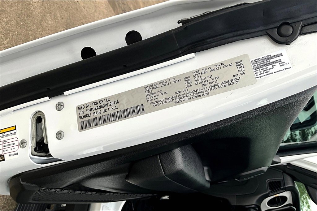 Used 2024 Jeep Wrangler Sport S image 34