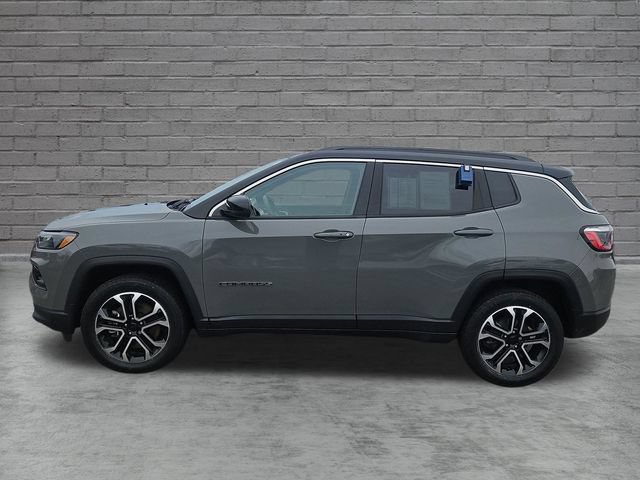 Used 2023 Jeep Compass Limited AWD/4WD image 2