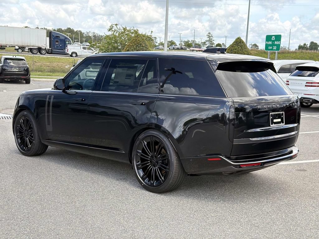 New 2026 Land Rover Range Rover Long Wheelbase SE AWD/4WD image 3