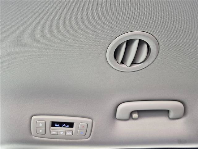 Used 2026 Kia Carnival EX FWD image 17