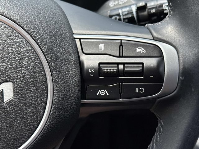 Used 2024 Kia Sportage EX AWD/4WD image 23