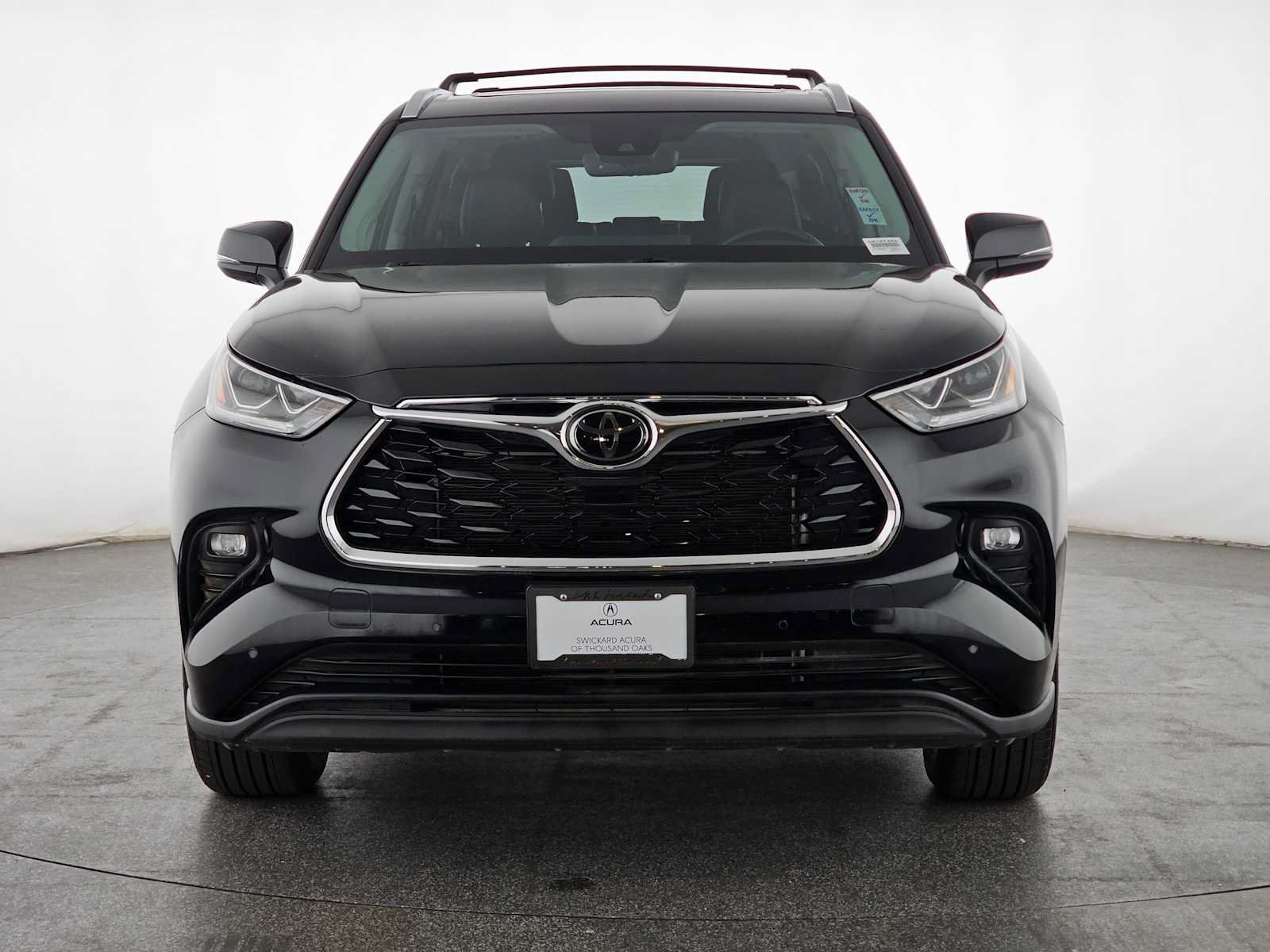 Used 2023 Toyota Highlander Limited FWD image 15