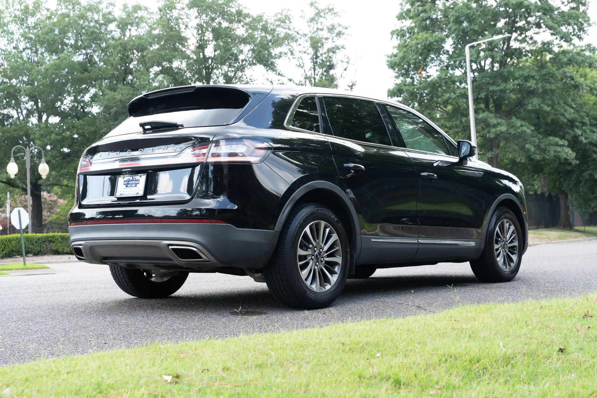 Used 2021 Lincoln Nautilus Reserve FWD image 5