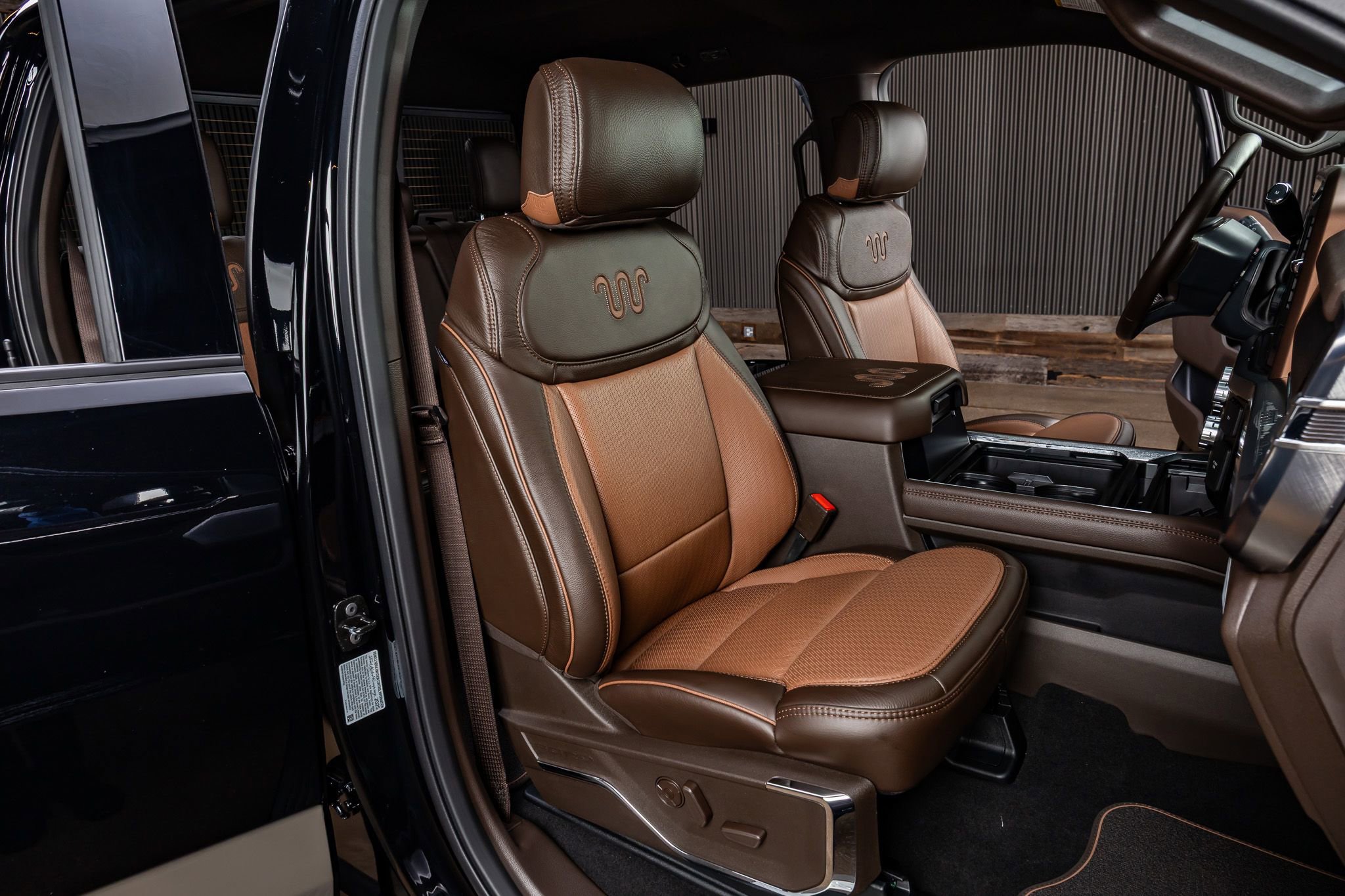 Used 2026 Ford F450 King Ranch w/ FX4 Off-Road Package image 30