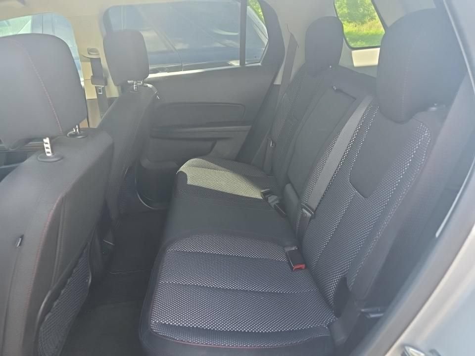 Used 2017 GMC Terrain SLE w/ Chrome Package FWD image 9