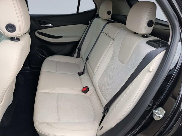 Used 2021 Buick Encore GX Select image 17