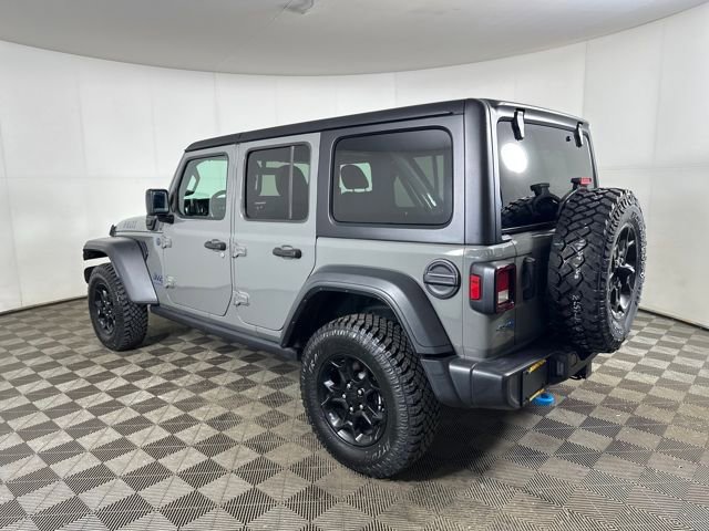 Used 2023 Jeep Wrangler Unlimited w/ Cold Weather Group AWD/4WD image 5