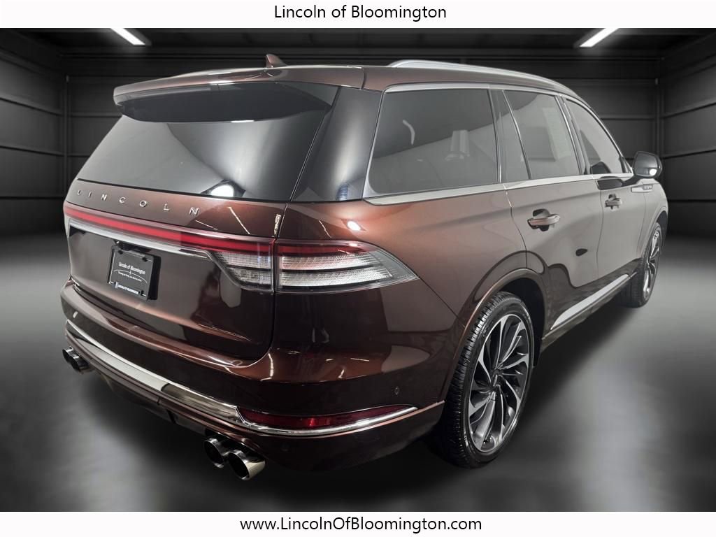 Used 2020 Lincoln Aviator Reserve w/ Equipment Group 202A image 6