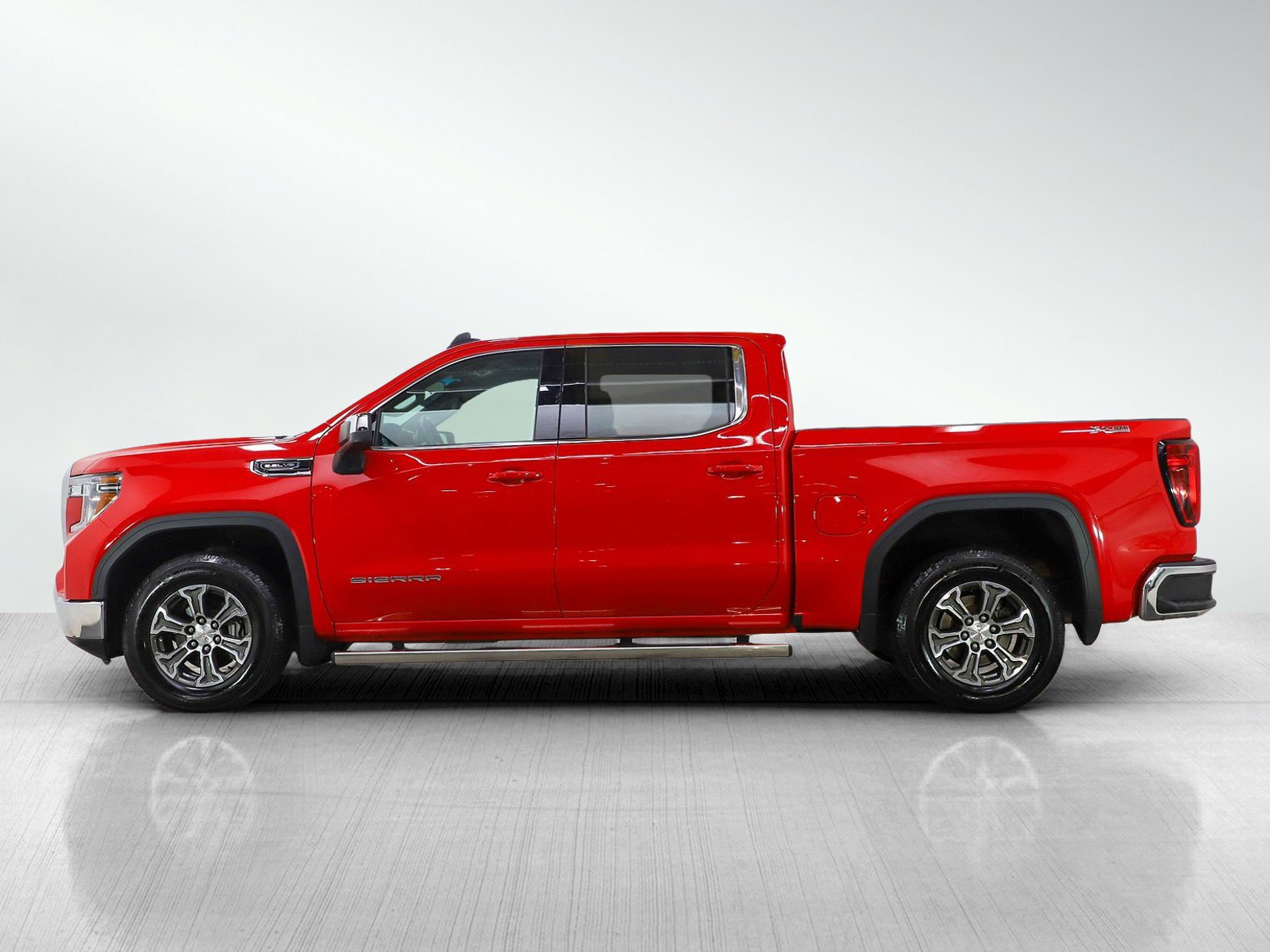 Used 2019 GMC Sierra 1500 SLE w/ SLE Value Package AWD/4WD image 2