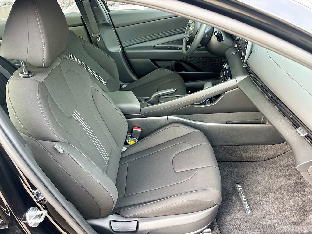 Certified 2026 Hyundai Elantra Sport image 26