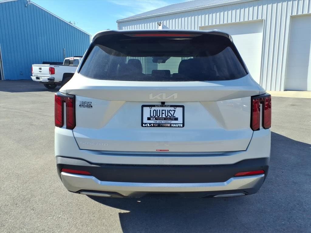 New 2026 Kia Sorento S w/ S Panoramic Sunroof Package image 5