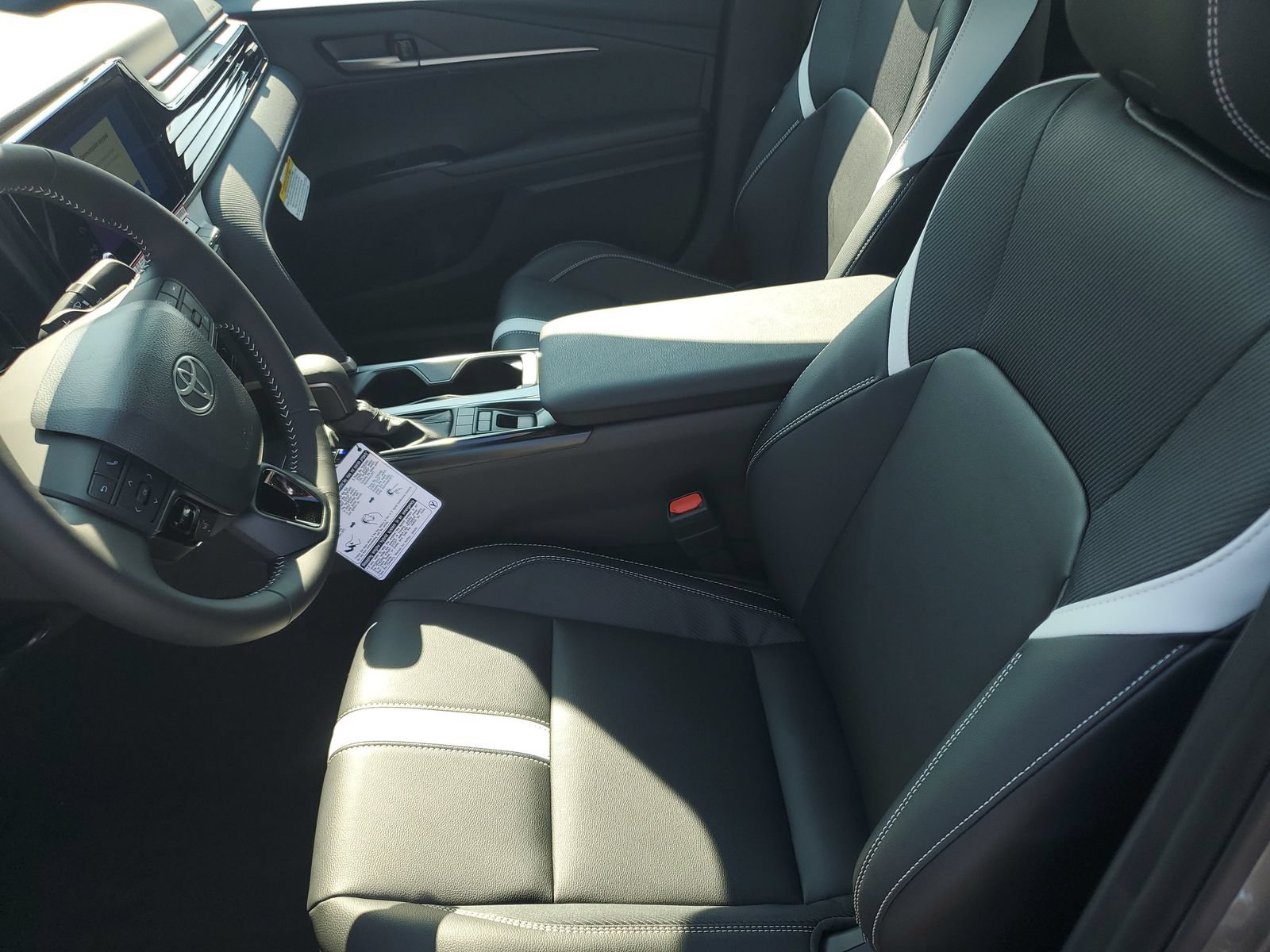 New 2026 Toyota Camry SE w/ Convenience Package FWD image 16