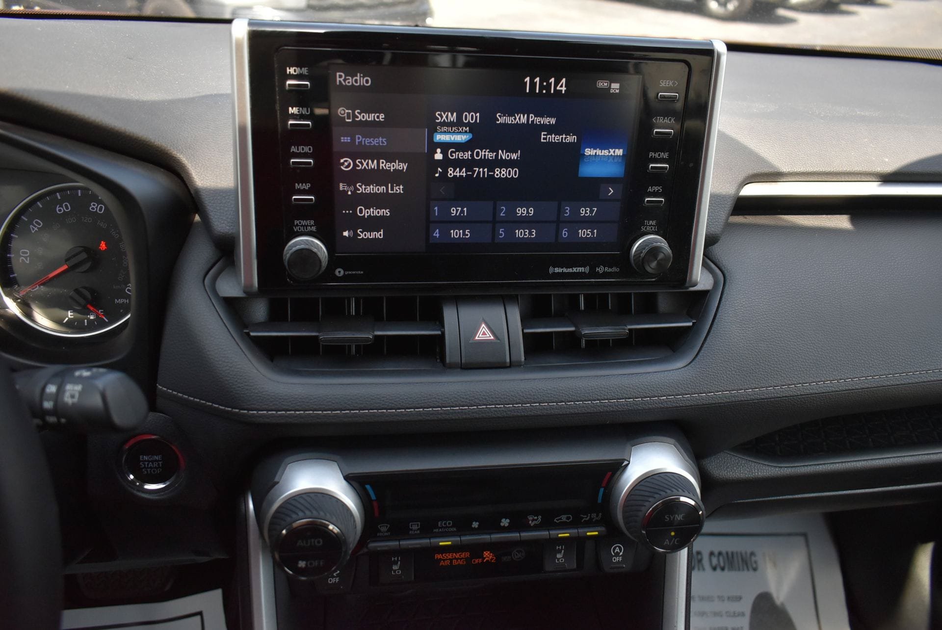 Used 2020 Toyota RAV4 XLE w/ Convenience Package AWD/4WD image 26