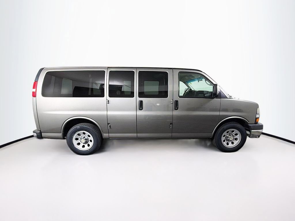 Used 2011 Chevrolet Express 1500 LT w/ LT Preferred Equipment Group AWD/4WD image 8