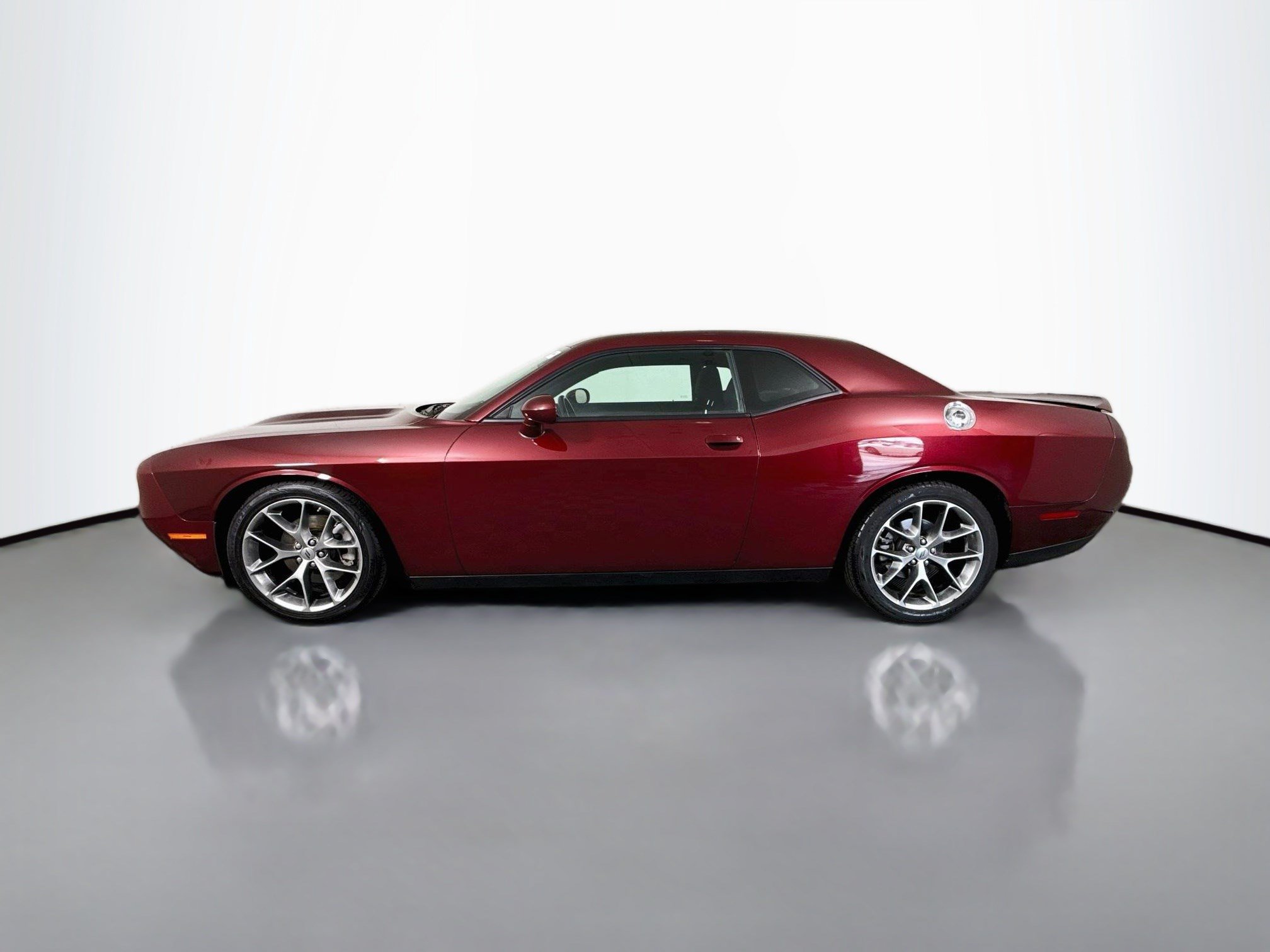 Used 2022 Dodge Challenger GT RWD image 6