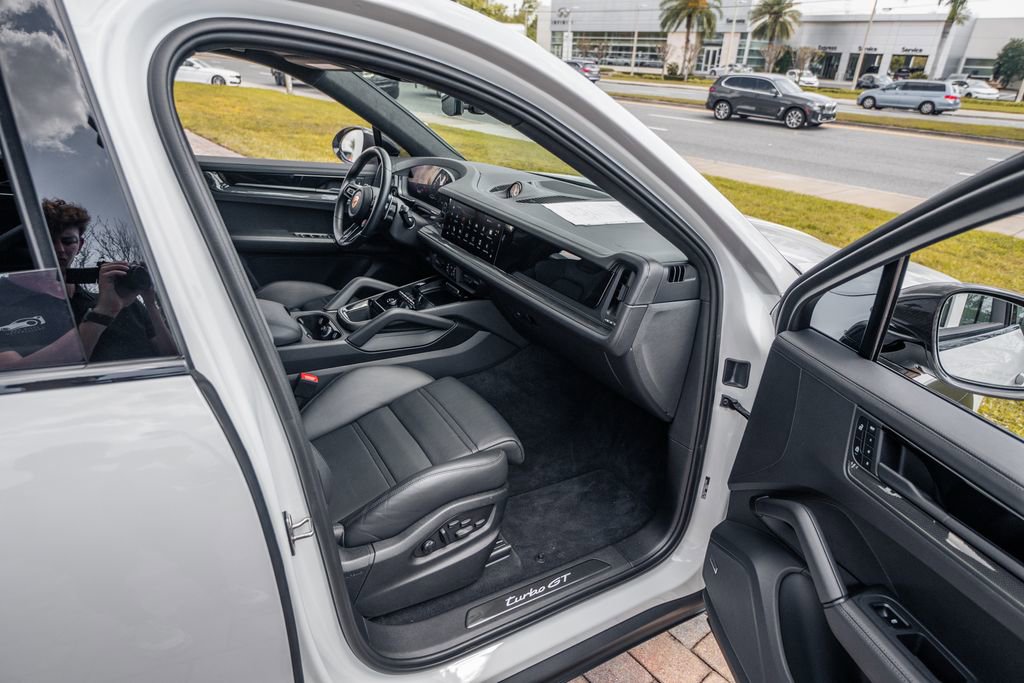 Used 2024 Porsche Cayenne Turbo GT image 36