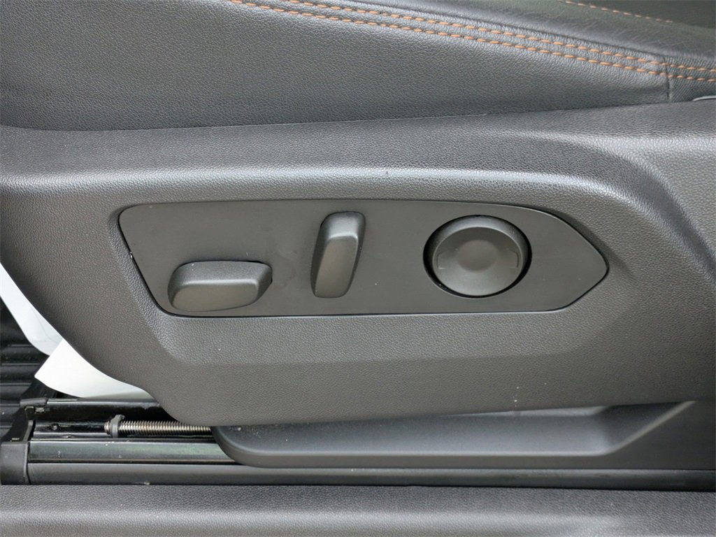 Used 2024 GMC Sierra 2500 AT4 image 20