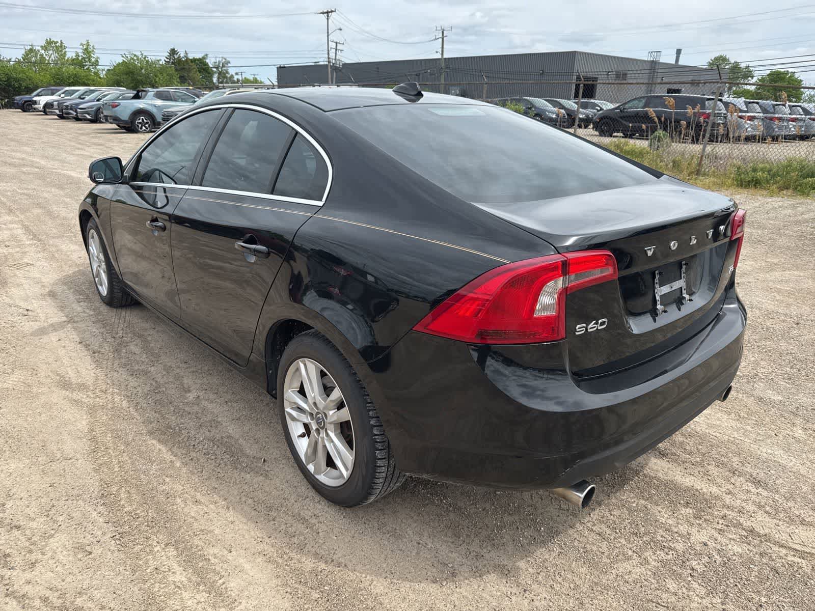Used 2013 Volvo S60 T5 FWD image 2