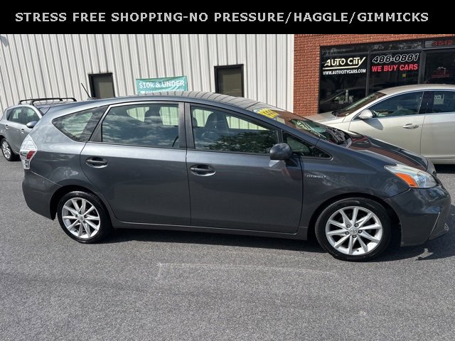 Used 2013 Toyota Prius V Five image 31