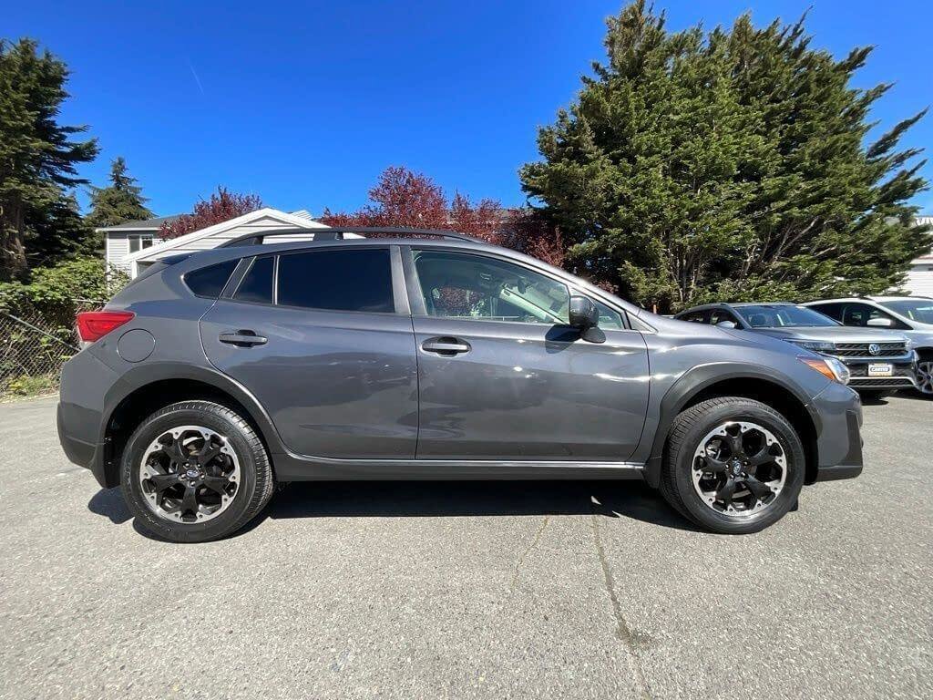 Used 2021 Subaru Crosstrek 2.0i Premium AWD/4WD image 9