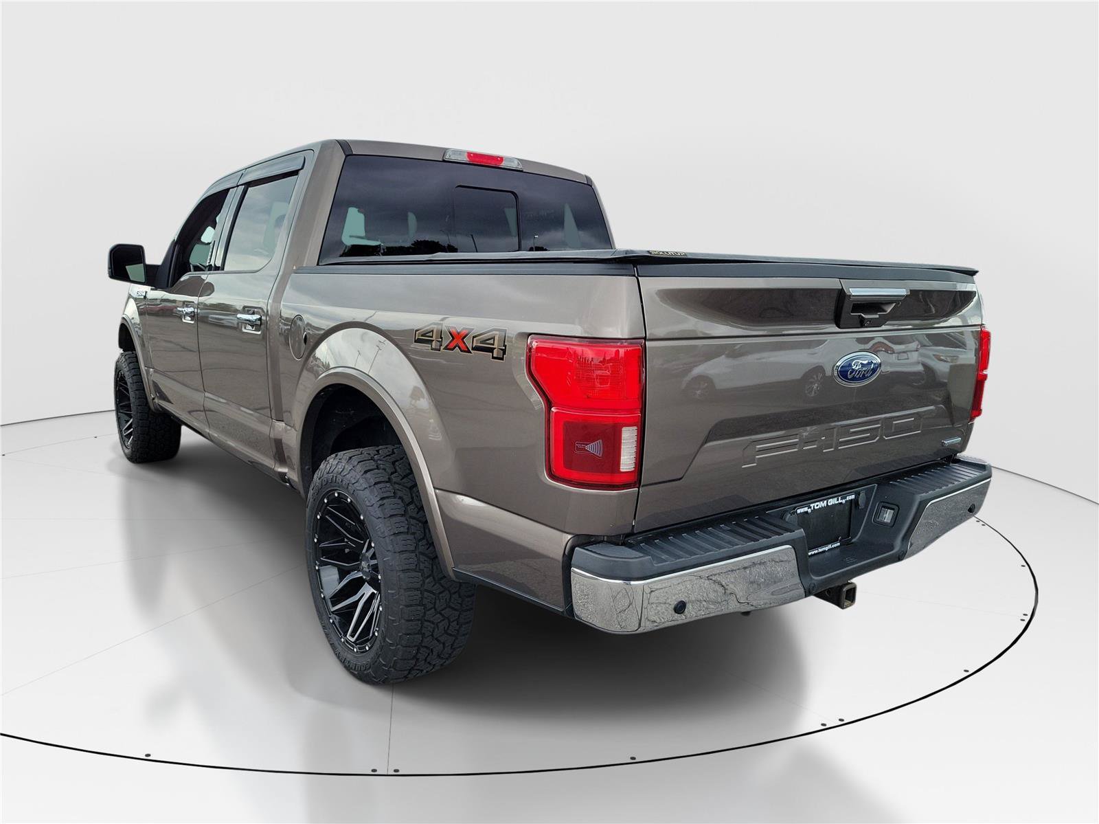 Used 2018 Ford F150 Lariat w/ Equipment Group 502A Luxury AWD/4WD image 3