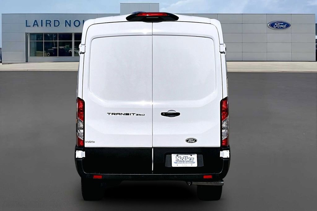 New 2026 Ford Transit 250 148 Medium Roof RWD image 4