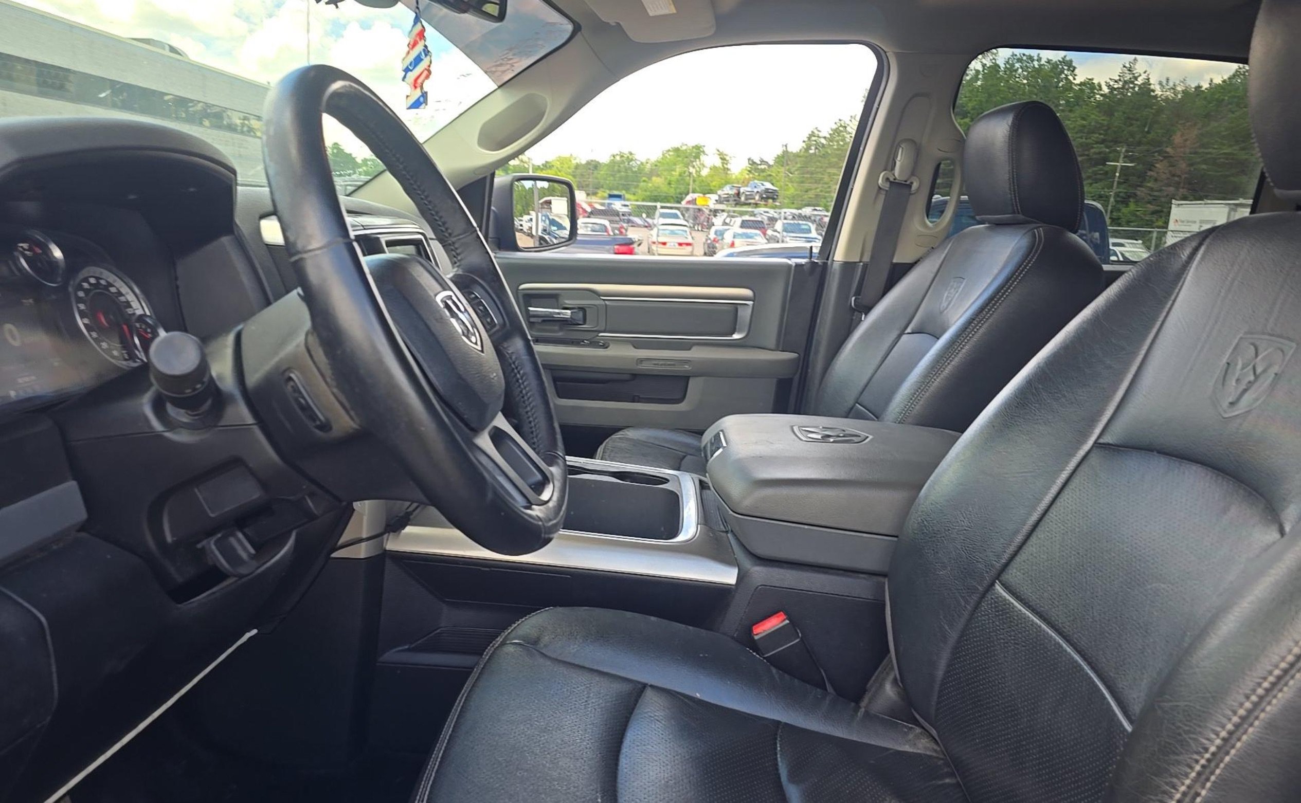 Used 2019 RAM 1500 Warlock AWD/4WD image 5