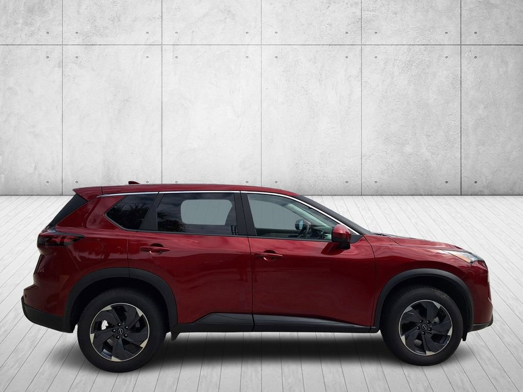 Used 2025 Nissan Rogue SV image 5