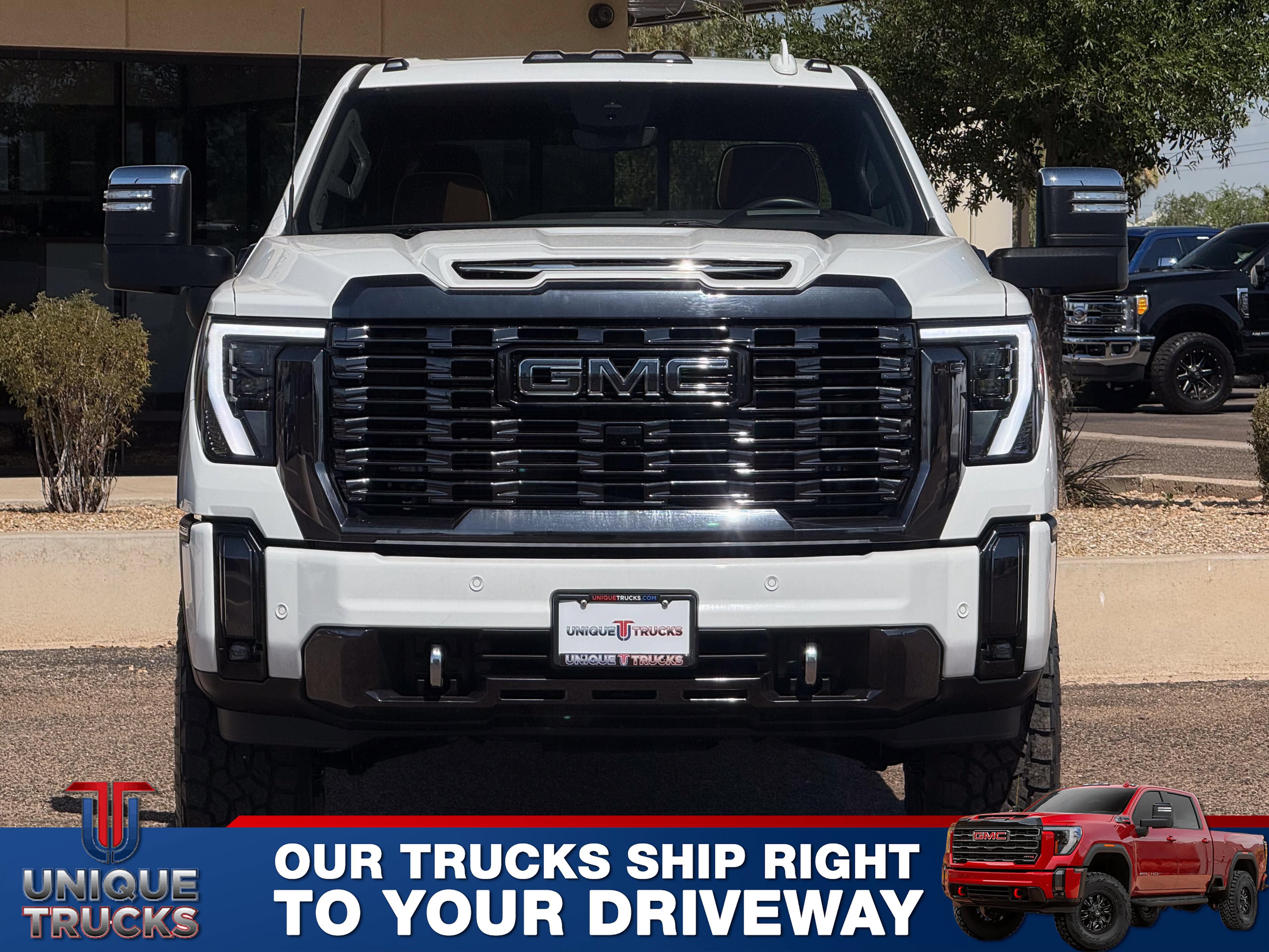Used 2024 GMC Sierra 3500 Denali Ultimate AWD/4WD image 2