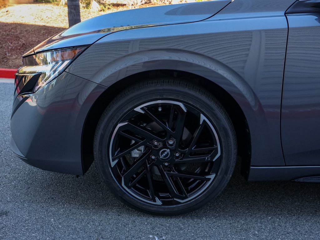 New 2026 Nissan Sentra SR image 11