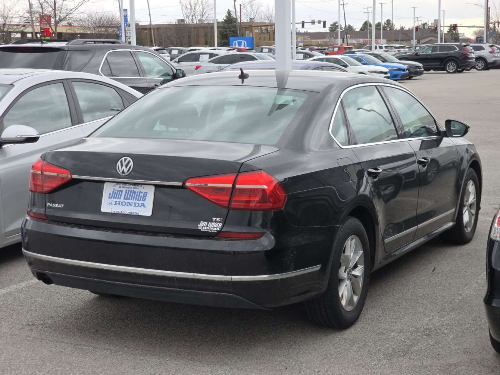 Used 2016 Volkswagen Passat 1.8T S image 6