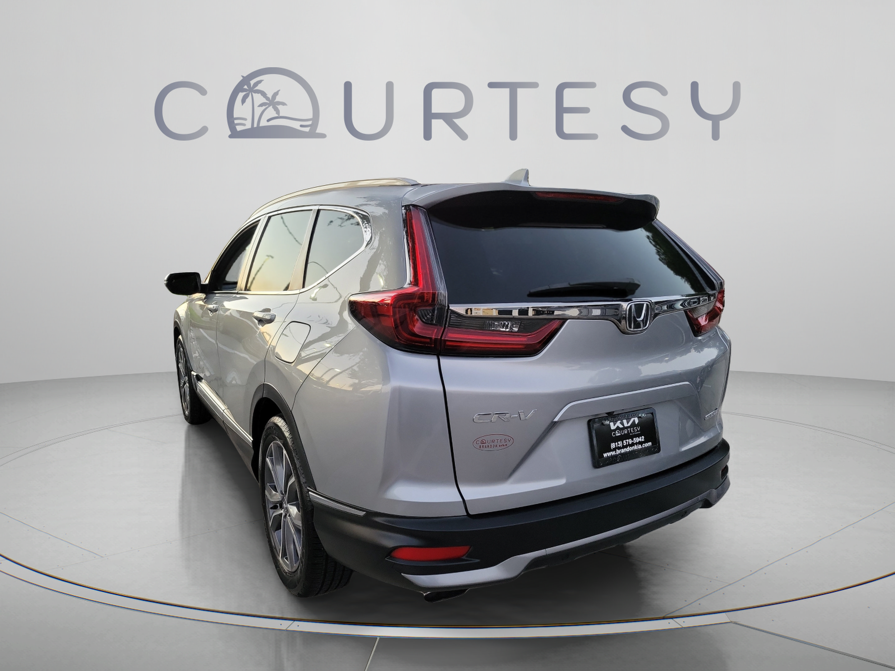 Used 2020 Honda CR-V Touring image 2